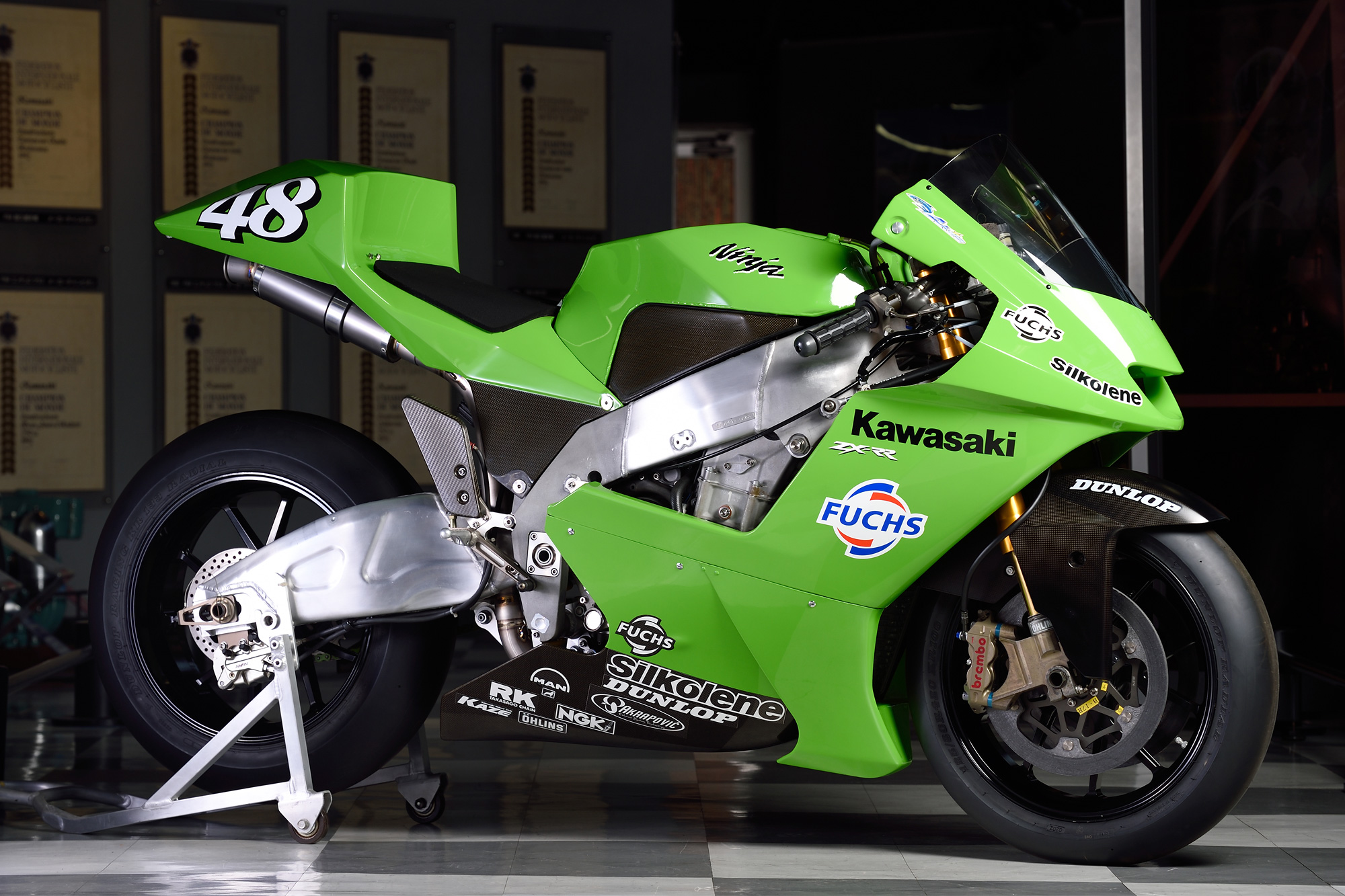 MotoGP：ZX-RR(2003)／ロードレースシーンに舞い戻ったカワサキの異端 