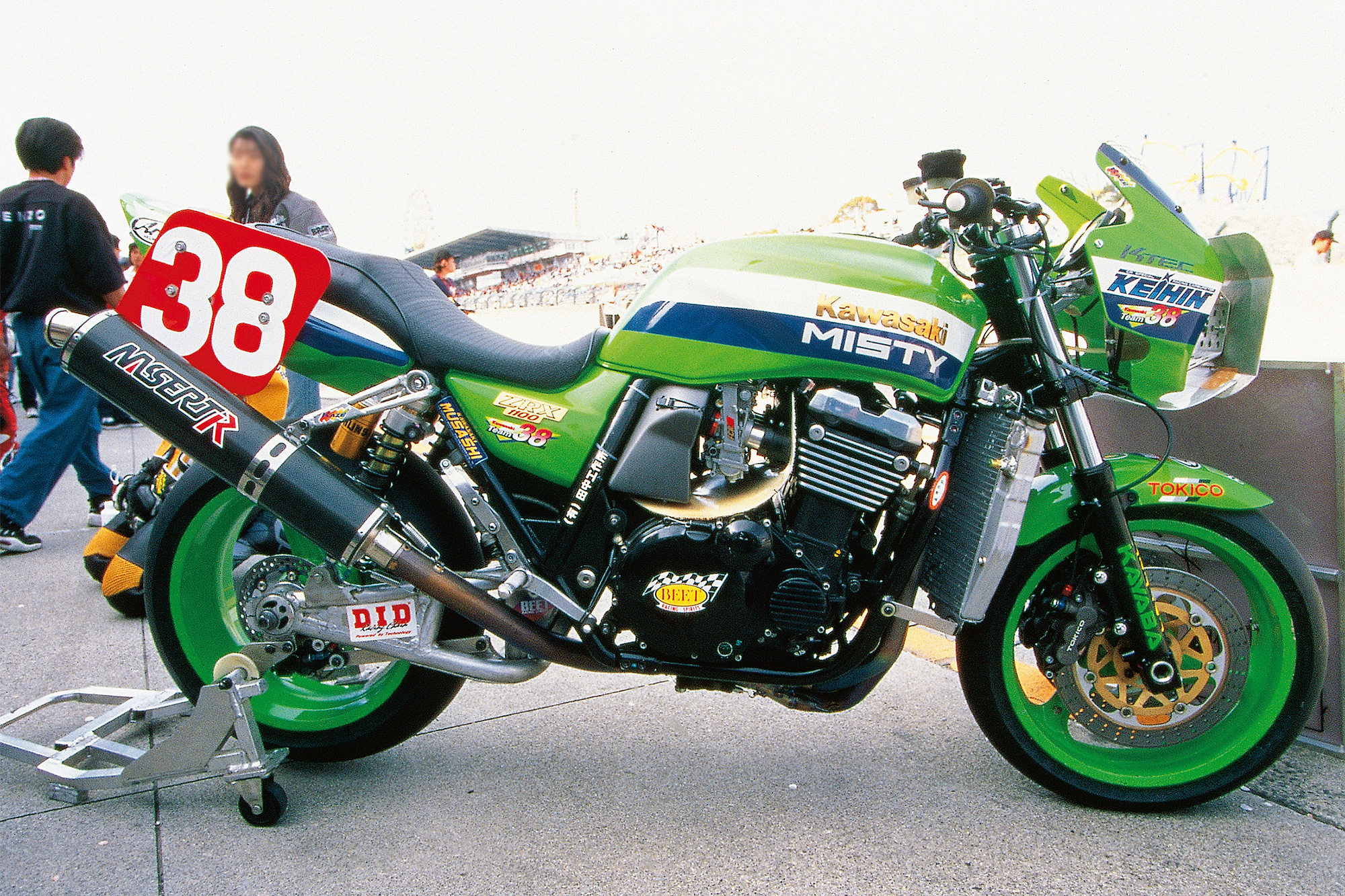 NK1：チーム38・ZRX1100(1998)／鈴鹿8耐ネイキッドの代表格 ...