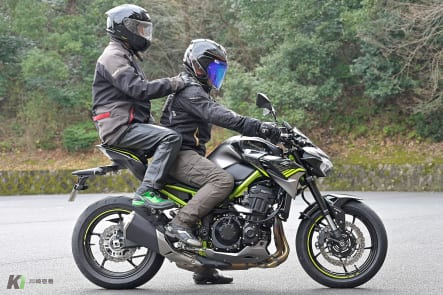 KAWASAKI Z800 2013-2019 2020 Z 800 エンジン 監視カバー エンジン